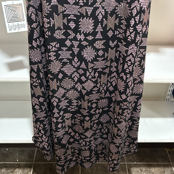 NWT Lularoe elegant Carly - Picture 6 of 6